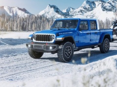 Jeep przełamuje chłód z Gladiatorem Whitecap r.m.2026