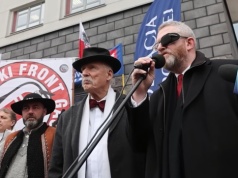 Libertariański parafaszyzm. Czym jest ideologia Grzegorza Brauna?