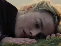 Wichrowe rumieńce. Wiosną 2026 w makijażu królować będzie Brontë Blush