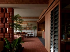 Miał 571 cegieł i marzenie o roślinach. Tak powstało jedno z najciekawszych mieszkań w Singapurze