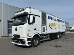 Actros L ProCabin do piskląt jednodniowych: 12-metrowa, 480-konna solówka