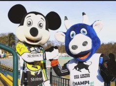 Żużel. Oświadczył się na dachu wieżyczki sędziowskiej! Pomogła maskotka