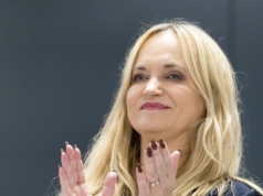 Protesty ws. zakazu w szkołach. Resort nie odpuszcza, będzie kolejna próba