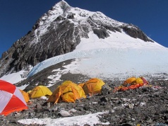 Zaostrzenie zasad wspinaczki w Himalajach