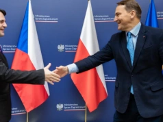 W Czechach wciąż głośno o tym, co Sikorski zrobił z ich ministrem. Internauci nie mają litości