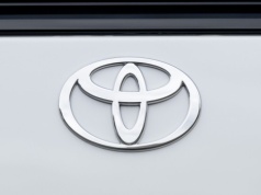 Nowa Toyota Yaris V generacji może się pojawić w wersji czysto elektrycznej