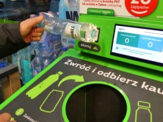 Tak Polacy próbują zarobić na systemie kaucyjnym. Nie wiedzą, jak surowa grozi za to kara