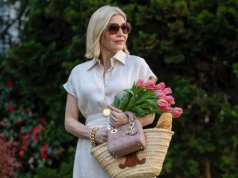 Dopiero trafiła na półki, a już jest bestsellerem - ta sukienka za 59,99 zł robi figurę modelki