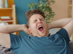 Ziewanie ma więcej sensu, niż myślisz. Zobacz, co odkryli naukowcy.