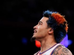 Czy stanie się tak znany jak Iga i Lewy? To powinien zrobić Polak