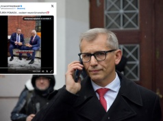 Żurek na ławeczce ze skazanym w I instancji senatorem. WIDEO