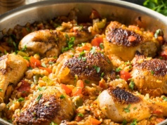 Iść na mecz, aby zjeść paellę. Wyjątkowa oferta hiszpańskiej Walencji