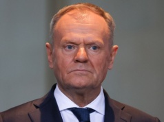 W sondażu Polacy ocenili, jak żyje im się za Tuska. Jedna grupa daje do myślenia