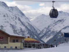 Lawina w Alpach. Zginęło pięć osób, w tym Polak