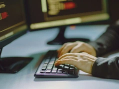 Metoda „na polityka”: Ofiarami oszustów nie tylko seniorzy