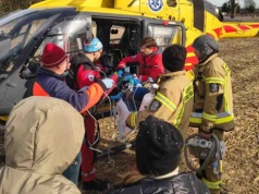 Dramatyczna akcja ratunkowa koło Skwierzyny. Trzylatek po uderzeniu w głowę stracił przytomność (ZDJĘCIA)