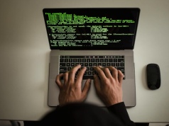 Zdolności AI rosną wykładniczo. Tradycyjna nauka programowania zupełnie straciła sens