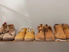 Włóż to do butów na noc. Rano nie ma ani wilgoci, ani zapachu