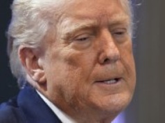 ​Trump podwyższa nowe globalne cła z 10 na 15 procent