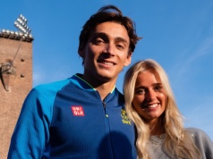 Armand Duplantis zadebiutował na scenie. Wykonał swój utwór. Śpiewa tak dobrze, jak skacze?