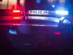 5-letnia dziewczynka spadła z czwartego piętra. Ojciec był pijany