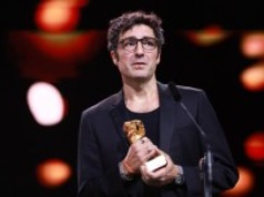 Turecki film triumfuje na Berlinale. „Yellow Letters” ze Złotym Niedźwiedziem