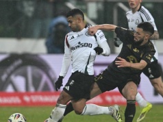 Pierwsza wygrana Marka Papszuna w Legii Warszawa. Fatalna passa przerwana