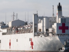 Okręt szpitalny dla Grenlandii. Trump: Zaopiekujemy się chorymi