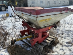 Zakup używanego rozsiewacza do nawozów. 8 punktów, które trzeba sprawdzić