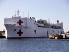 Co się stało na Grenlandii? Donald Trump wysłał tam amerykański statek szpitalny