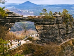 Kiedyś w tym miejscu chodziły dinozaury. To najpiękniejsza formacja skalna na świecie