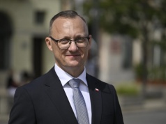 Burza wokół projektu prezydenta! Słynny mecenas współautorem?