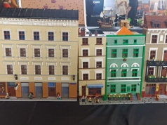 Toruńskie zabytki zbudowane z tysięcy maleńkich elementów. „Klocki łączą pokolenia”