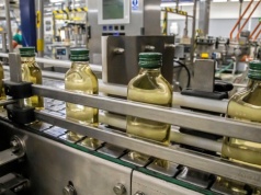 "Małpki" włączone do systemu kaucyjnego? Ekspertka wskazuje trzy powody