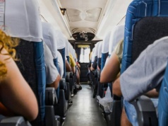 Nagranie z pociągu podzieliło ludzi. Zwykłe dziecięce zachowanie nazwano "patologią"