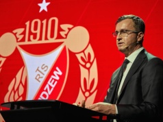 "Tak frajersko zarobić ogromne pieniądze dzisiaj można tylko w Widzewie"