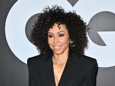 Omenaa Mensah wyprostowała włosy. Pokazała efekt metamorfozy