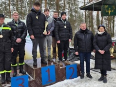 Strzelanie klas mundurowych w Okręglicy.