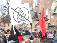 Gorąca niedziela na Kazimierzu. Mieszkańcy protestują przeciw budowie hotelu