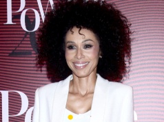 Omenaa Mensah zaskoczyła wszystkich. Po jej lokach nie ma śladu