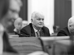 Radny Jan Pszczoła nie żyje. Zasłabł podczas rady miasta Radomia