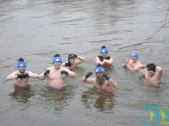 Niedzielne morsowanie w rzece Warcie