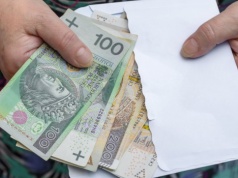 Trzynasta emerytura coraz bliżej. Ale wielu seniorów obejdzie się smakiem