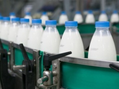 Mimo klęski systemu kaucyjnego, władze chcą go rozszerzyć na butelki po mleku