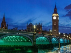 Londyn: niemal 800 dorosłych chce wstąpić Kościoła katolickiego