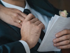 Intercyza dla 30-latków jest jak obrączki. "Potrzebujesz jej do ślubu i tyle"