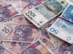 Nowe limity płatności gotówką. Od 2027 roku duże zakupy tylko przelewem