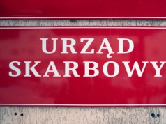 Ruszyła lawina wezwań. Skarbówka zgłasza się po podatek sprzed lat