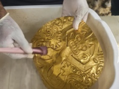 Poszukiwacze natknęli się na grobowiec sprzed tysiąca lat. Obiekt z panamy jest po brzegi wypełniony złotem