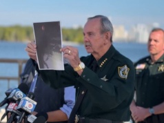 Nowe informacje na temat zastrzelonego przed rezydencją Trumpa. Rodzina zgłaszała jego zaginięcie